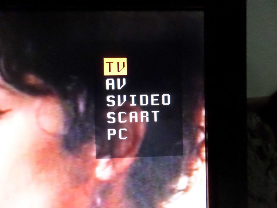 Televizor la 12 volti Matsui, functional cu telecomanda, Germania