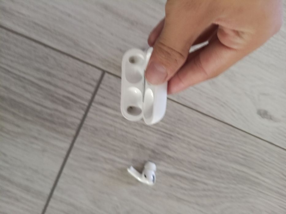 Airpots pro  ariginal