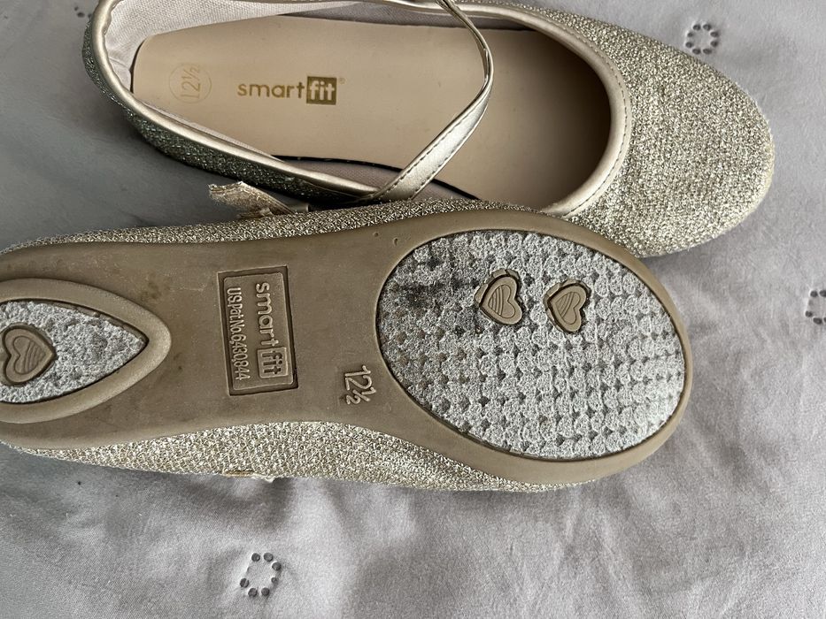 Лот бляскави обувчици