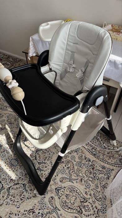 Детский стульчик для кормления