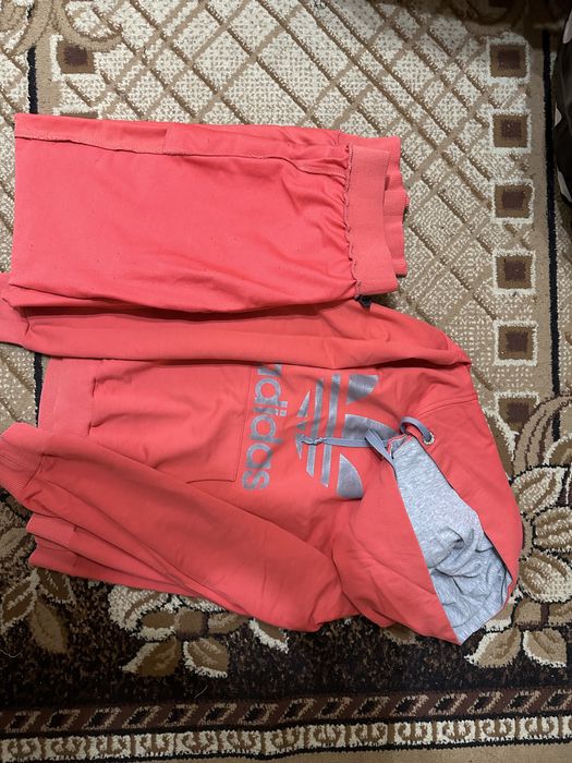 Продаю вещи за 1000тг