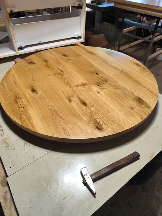 Кръгли плотове за маси