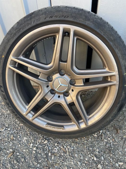 Джанти с гуми 18 цола само джантите  без гумите са 1200 лв.