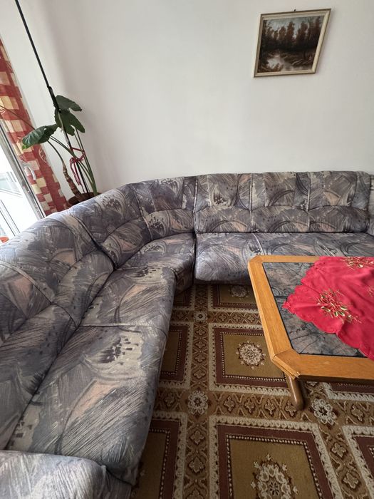 Vand set coltar cu fotoliu si masuta