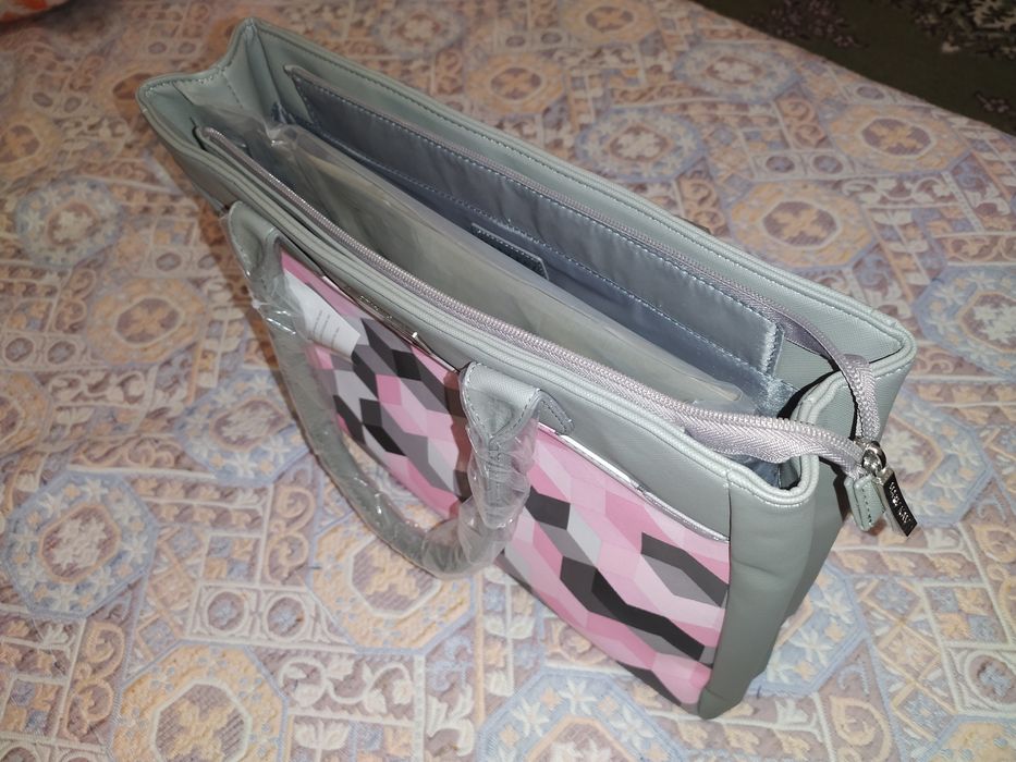 Сумки от Mary Kay