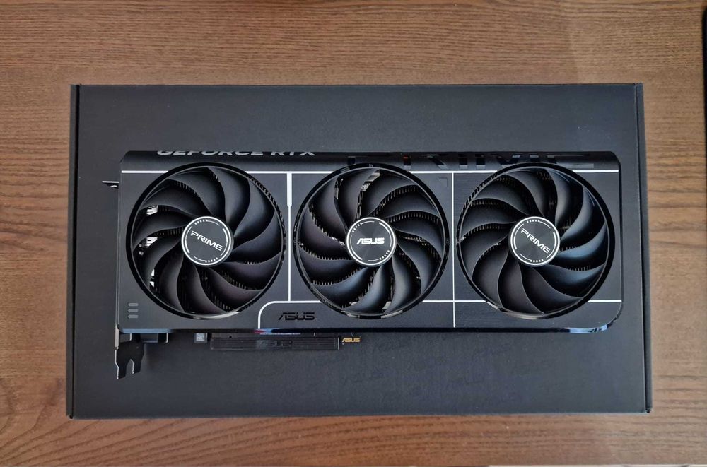 RTX 5080 Asus Prime OC - garantie 2 ani