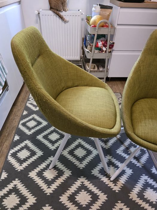 Vand 4 scaune bucatarie MobExpert