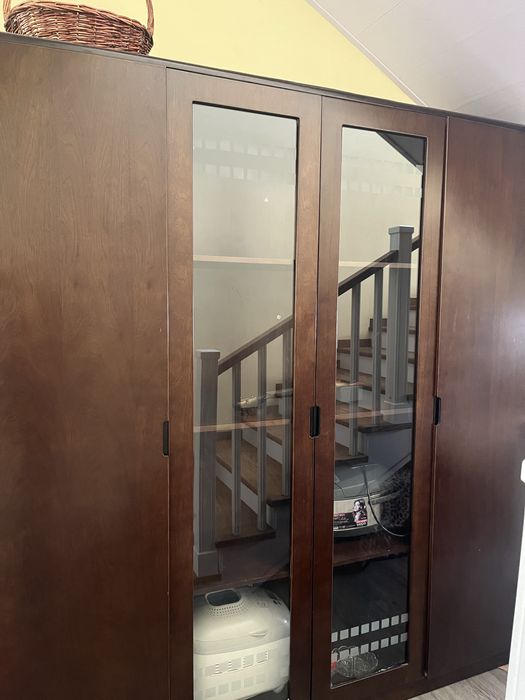 Деревяный шкаф б/у