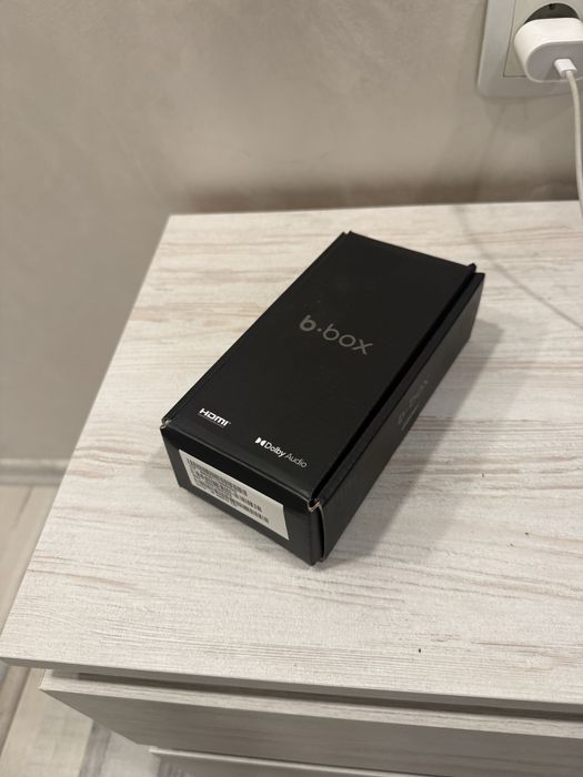 Продавам b-box Android  TV медия плеар
