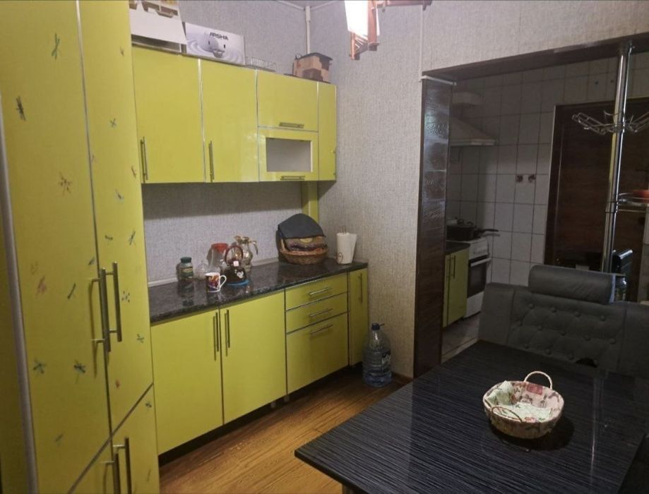Продаётся 3 комнатная на 1 этаже на Югнакий