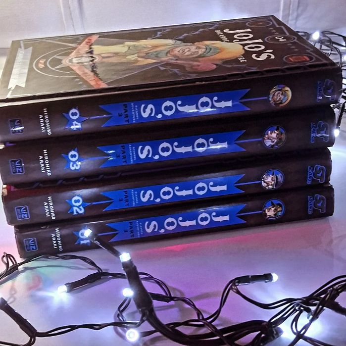 МАНГА JOJO BIZARRE ADVENTURES

1глава 30 лева (оригинална