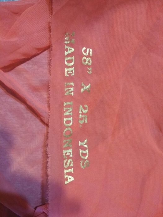 Продается два куска ткани розового цвета