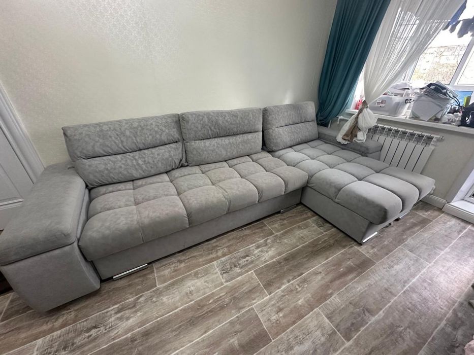 Продам гостинный диван