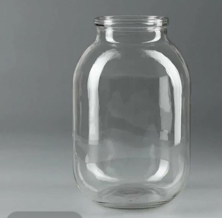 Продам банки 1 и 3 литровые