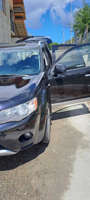 Vând Mitsubishi Outlander II, 2.2 DI-D, 4x4, 7 locuri