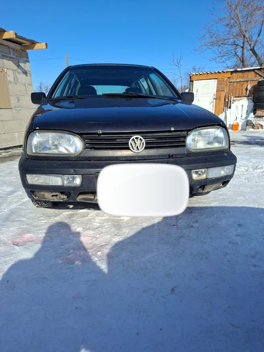 В продаже гольф 3