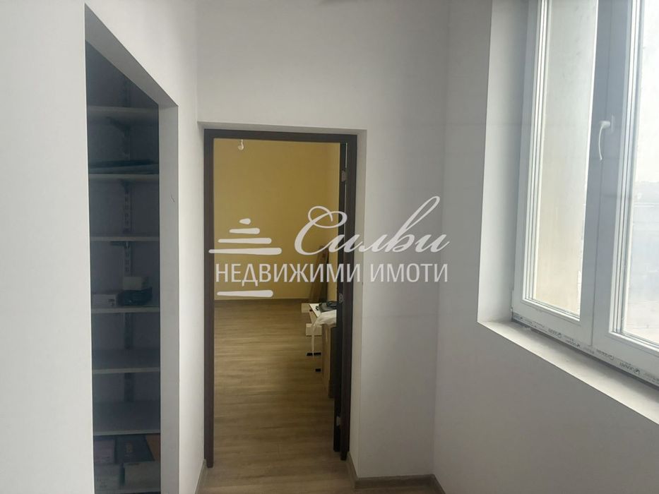 Тристаен ТУХЛЕН апартамент след ОСНОВЕН РЕМОНТ - кв. Добруджански!