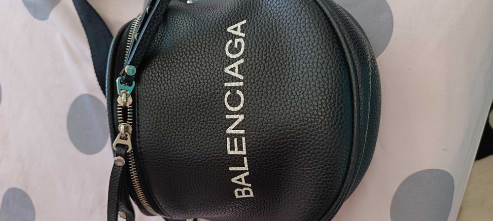 Дамска чанта маркова