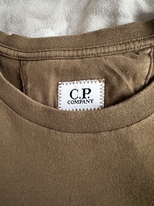 Продавам тениска C.P company