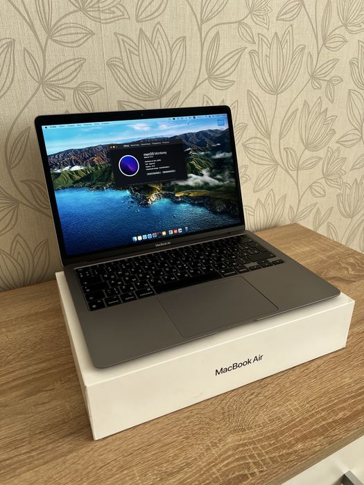 Apple MacBook Air (M1, 2020)