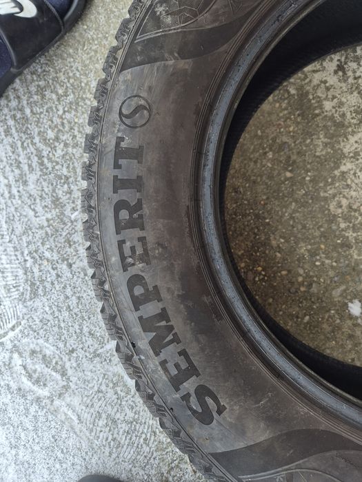 Anvelope iarna Semperit 215/65R16 Foarte bune