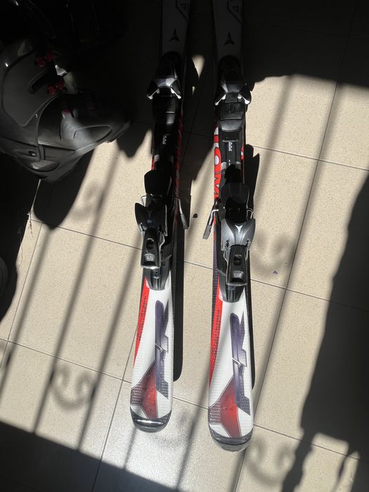 Schiuri Atomic pentru copii 150cm