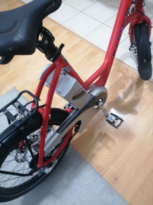 Bicicleta Flyer pe 20,baterie 12A