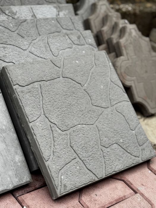 Бетонни изделия - тротоарни плочи, капаци за зид и колона