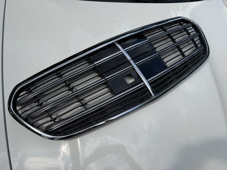 100% ОРИГИНАЛНА РЕШЕТКА Mercedes S W223