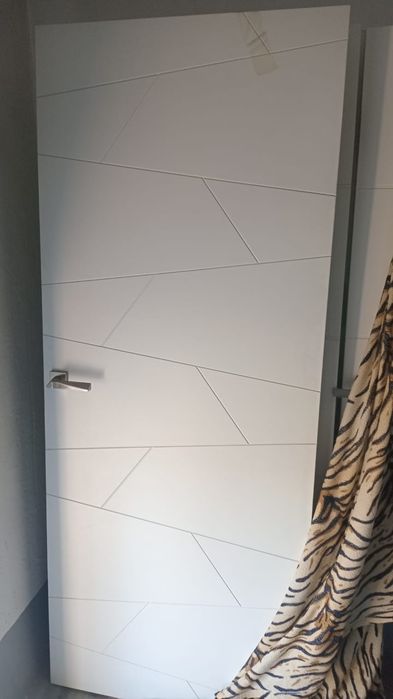 Продам межкомнатные двери