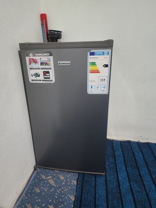 Ofis va Kabinet uchun mini Muzlatgich