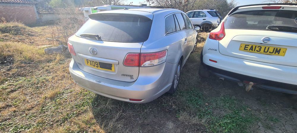 Toyota Avensis, на части.