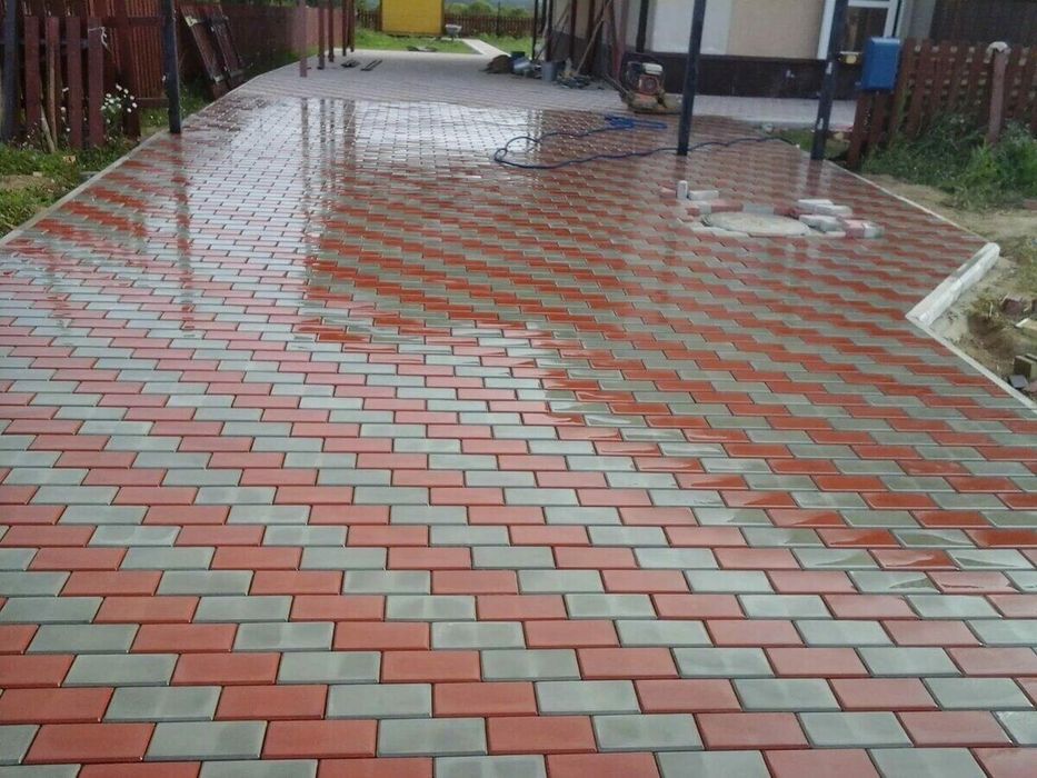 Брусчатка кирпичик