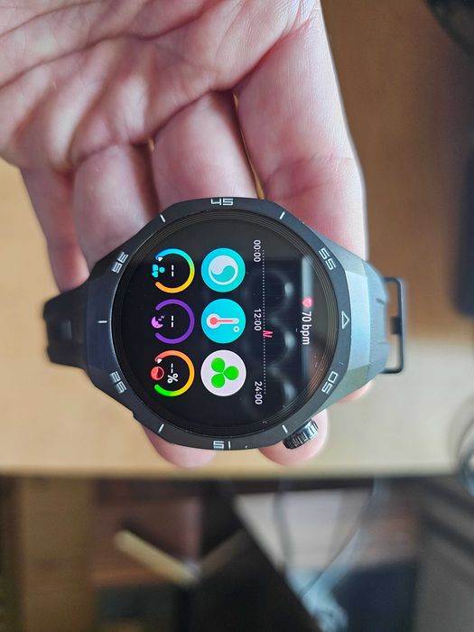 Huawei Watch GT 5 Pro (46mm, Black) – Титаниев корпус, състояние като нов