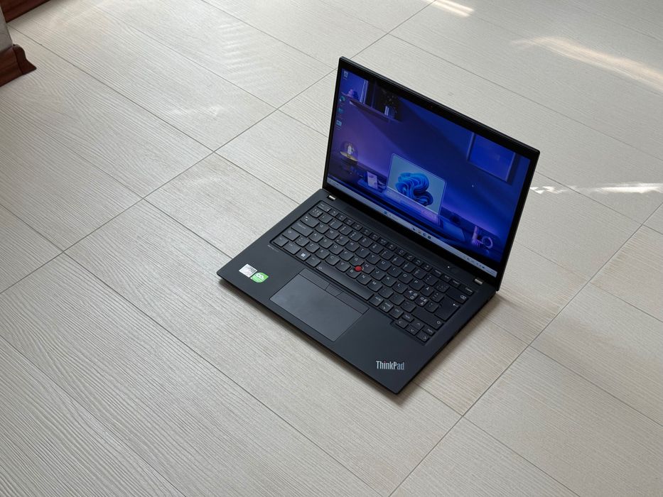 Като Нов 14'FHD+IPS Touchscreen/Ryzen 5 Pro-7540u/Lenovo Thinkpad T14s Gen4/16GB LPDDR5x/256GB SSD/Гаранция 30 Месеца