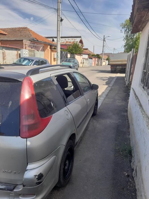 Vând Peugeot 206 sw