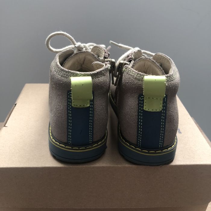 Pantofi BARTEK din piele intorsa, marime 24