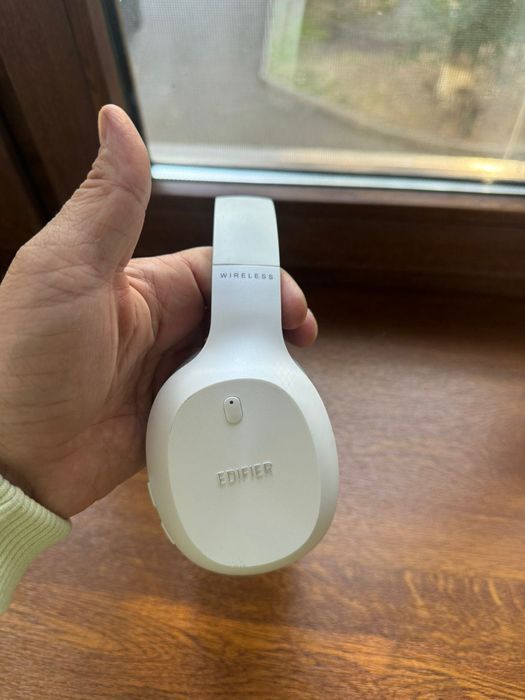 Наушники Edifier