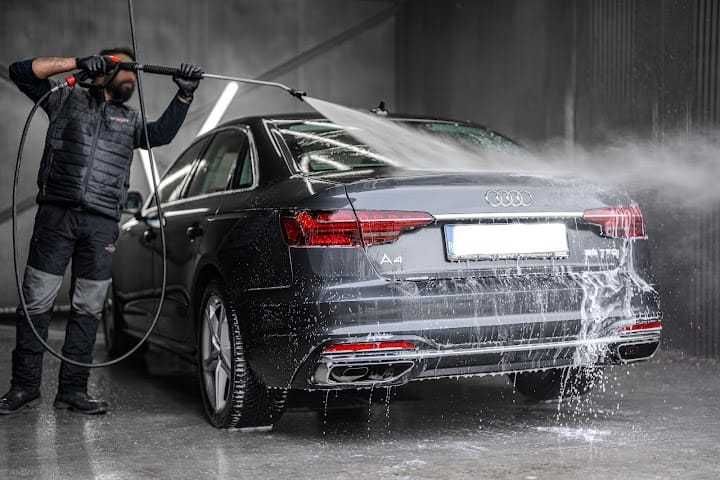 VANZARE Spălătorie auto premium în București (potențial de extindere)