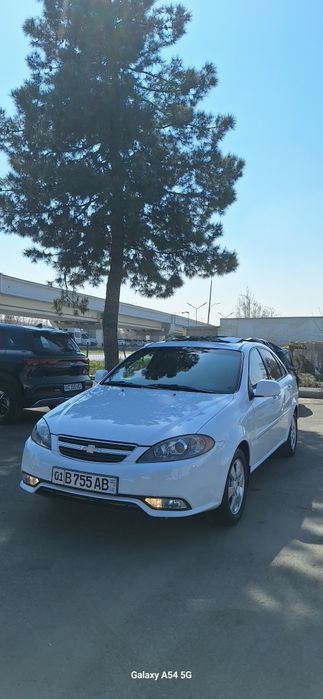 Ласетти жентра 2020 год. Пробег 39.500. Халол.