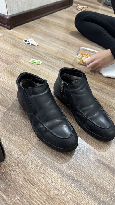 Продам мужскую обувь