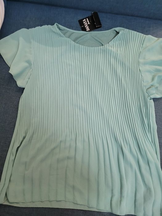 Блуза с къс ръкав