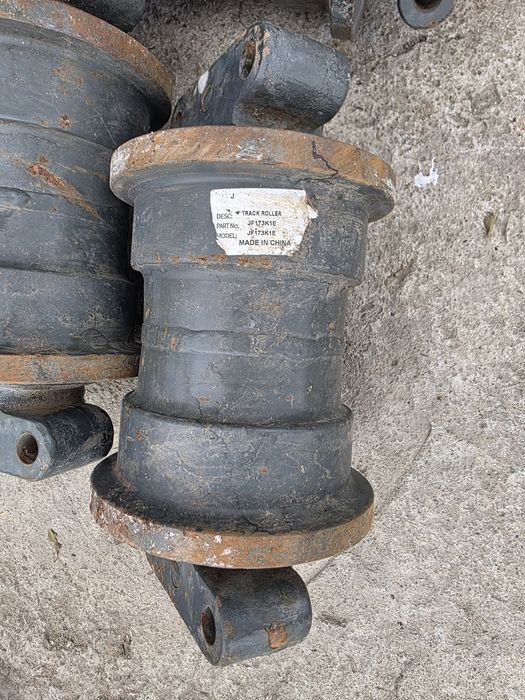 Rola inferioara Șenila JF173K1E