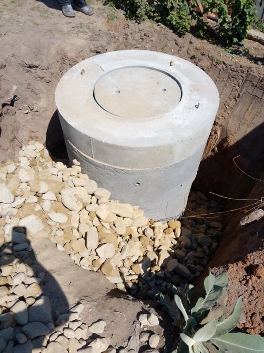 Услуги с багер Пазарджик изграждане  на септични ями