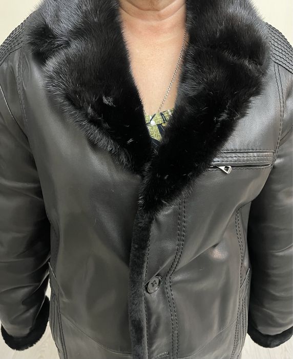 Дубленка натуральная кожа продам
