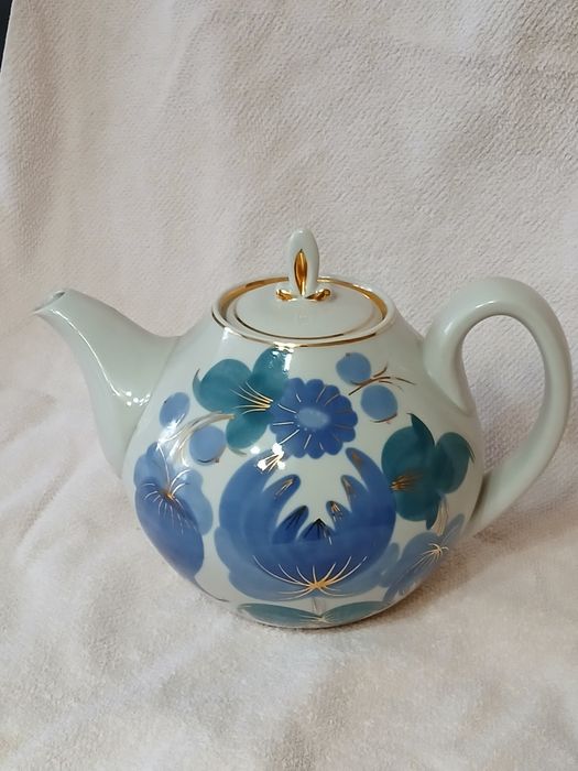 Чайник объёмом 2 литра, из набора