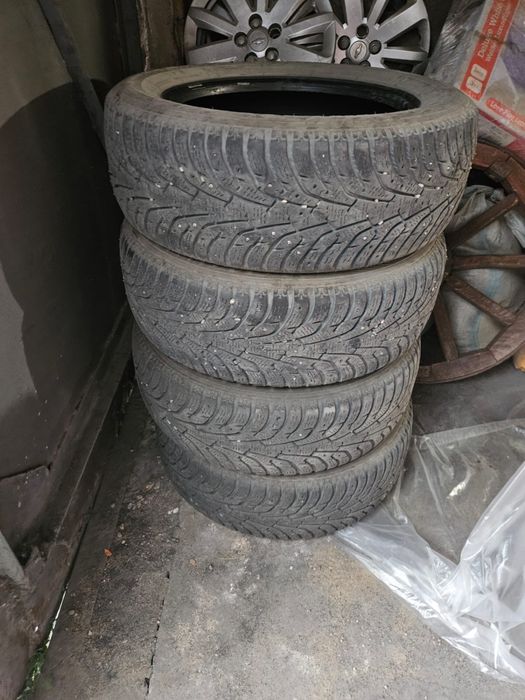 Продам зимние шины R16