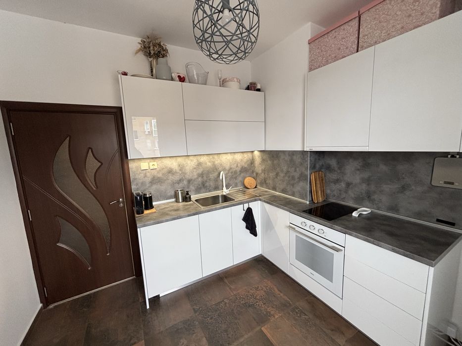 Дава се под наем Тристаен апартамент в София, Медицинска академия - 90 кв.м за 997.05 € - Снимка #2