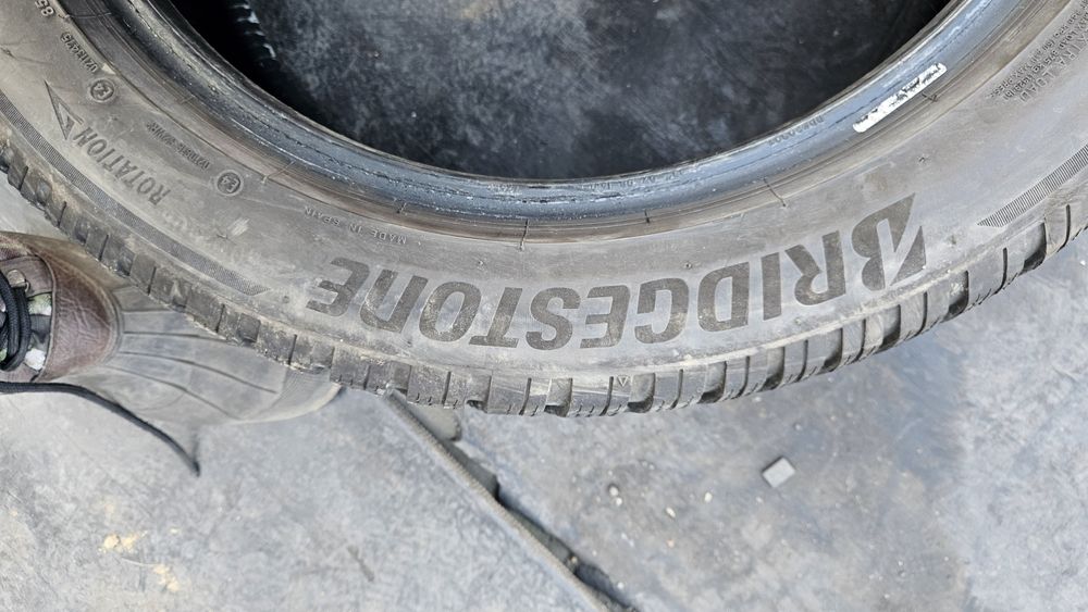 2бр гуми 235 50 19 дот 23 бриджстоун