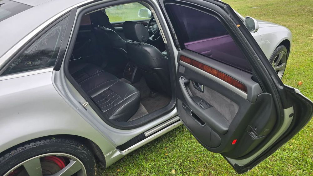 Audi A8 Masina este functionala